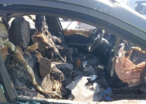 2018 Jeep Cherokee Latitude Fwd z USA, uszkodzony, nr VIN 1C4PJLCX1JD557256